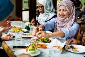 Penganjuran rumah terbuka aidilfitri tidak dibenarkan di seluruh negara tahun ini, maklum menteri kanan (kluster keselamatan), ismail sabri yaakob. Juadah Pilihan Rumah Terbuka Pasti Meletup Butterkicap