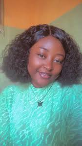 Narangba makeup artist for smokey eyes?