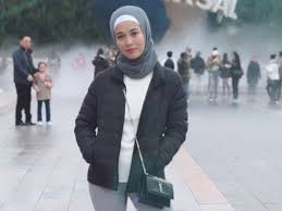 Maybe you would like to learn more about one of these? Emma Maembong Sudah Nikah News Features Cinema Online