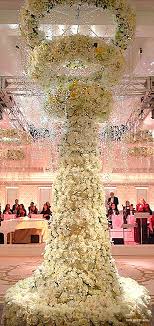 Wow Sylvia Weinstock Cake The Maestro Has Really Outdone Herself With This Incredi Extravagant Wedding Cakes Wedding Cake Photos Amazing Wedding Cakes