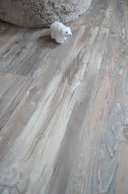 Le Sol En Parquet Stratifie Chene Historic Transforme L Interieur Des Maisons En Veritables Cocons Parquet Chambre Parquet Stratifie Parquet Stratifie Chene