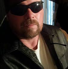 What are some snack options and best electrolytes for a carnivore diet?