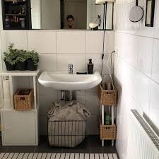 Ecehantanyolac Made This Cute Basket Stand From The Dynan Storage Unit Which Had 2 Shelves And 1 Sma Ikea Hackers Diy Built In Wardrobes Ikea Storage Cabinets