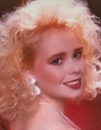 Who remembers glamour shots from the mall?