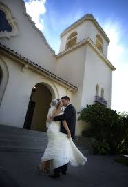 Kevin has been a featured presenter for nikon and adobe. Kevin Kubota Wedding Photographer Miles Of Aisles Nikon