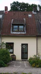 Die hier angebotene wohnung befindet sich im süden bremens im stadtteil huchting sodenmatt. Haus Zu Vermieten Ruschkamp 32 28259 Bremen Mapio Net