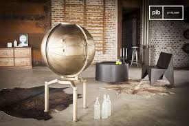 Bar jules is ideaal voor evenementen in kleinere groepen. Bar Globe Jules Vernes Solid Metal Structure Pib