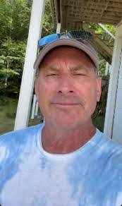 Rob Leavitt's Instagram, Twitter & Facebook