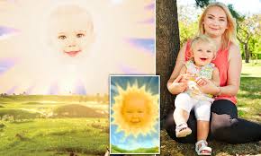 Four creatures with televisions in their stomachs have fun in their magical world. Giggly 18 Month Old Baby From London Is Set To Appear In Remake Of Nineties Kids Show And Poses With Original Star Now 19 Daily Mail Online