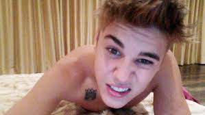 Justin bieber is rocking his new bad boy image, isn't he? Justin Bieber Gets New Crown Tattoo Releases Three Shirtless Photos Over Labor Day The Hollywood Reporter
