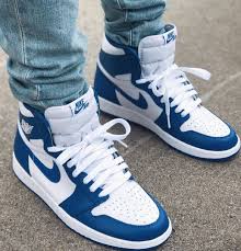 21 Trendy Shoes That Will Upgrade Your Style In 2021 In 2020 Jordans Sneakers Outfit Sneakers Hype Shoes