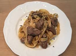 Fettuccine Mit Getrockneten Steinpilzen Und Rinderfiletstreifen Rezept Kochbar De Getrocknete Steinpilze Steinpilze Rezept Steinpilze