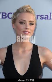 LOS ANGELES, CA. August 01, 2000: Actor COURTNEY B. VANCE at the world  premiere, in Los Angeles, of his new movie Space Cowboys. Picture: Paul  Smith/Featureflash Stock Photo