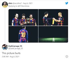 Bên ngoài sân nou camp, rất nhiều cđv biểu tình phản đối messi rời barca, có người lặng lẽ gục đi bên cửa svđ. Klxqeermm1a8fm
