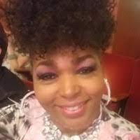 Beth Mikel's Instagram, Twitter & Facebook