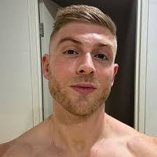 Matthew Ellis's Instagram, Twitter & Facebook