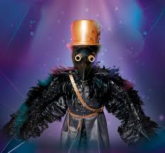 Mascara and brush stroke vector, beauty and cosmetic background. Esta Descoberto Esta Figura Conhecida E O Corvo Em A Mascara Holofote