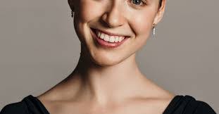 Jasmine Henry's Instagram, Twitter & Facebook