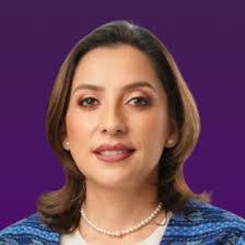 Perla Castro's Instagram, Twitter & Facebook