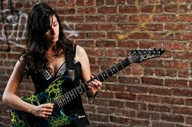 Nili brosh is a professional virtuoso guitarist. Nili Brosh On Oscar S Guitar Shop Guitar Muse Com