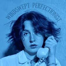 Lucy Rose's Instagram, Twitter & Facebook