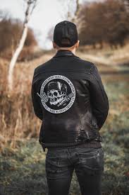 Harley davidson pin для жилета или куртки серебряного цвета металла. Pin Von Mel Colvin Auf Bobberbrothers Apparel Clothing Accessoires Bobber Motorrad Bobber Biker T Shirts