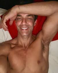 Después de las burlas por su versión del tema de gustavo cerati, ahora mariano martínez hizo un cover de luis miguel. 890 Mariano Martinez Ideas In 2021 Martinez Second Child Actors