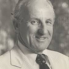 Alan Tweedie's Instagram, Twitter & Facebook