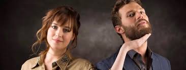When college senior anastasia steele (dakota johnson) steps in for her sick roommate to interview prominent businessman christian grey (jamie dornan) for their campus paper, little does she realize the path her life will take. 50 Nuances De Grey 2 2016