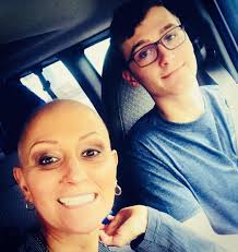 Sarah Eunice's Instagram, Twitter & Facebook