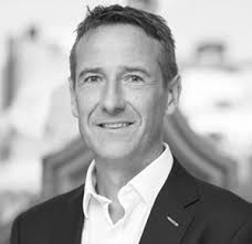 Experts in Local Government