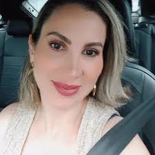 Stream Alexandra Lima music