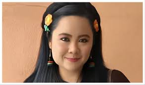 🕺🏻Meet the Elvis tribute performer from Bangkok who has won a major  Scottish poetry prize