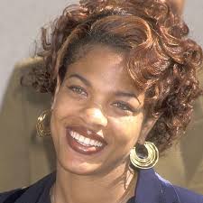 Former sex worker Estella Marie Thompson aka Divine Brown was  #BornOnThisDay, August 9, 1969. An overnight media star in 1995 when actor  Hugh Grant was arrested for receiving oral sex from her.