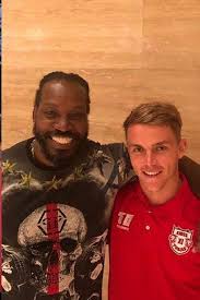 Sam curran, called up for the final test, brought intensity at last to an england side that have lacked bite in the field in the face of steve smith's remorseless brilliance. Gayle Sam Curran Recreate Major Throwback Moment Its Inspiration For Budding Cricketers