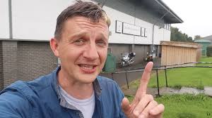 YouTuber Geoff Marshall's A.J Wells Factory Tour