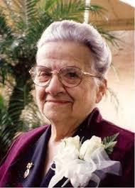 Fannie Yoder's Instagram, Twitter & Facebook