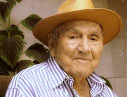 Rui Costa retira homenagem ao pai de Irmã Rosa, do Dispensário Santana