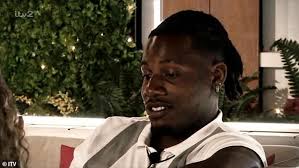 Love Island 2023: Viewers unimpressed as Shaq and Zara appear to get flirty  in next episode