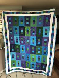 Bits And Pieces Quilt Shop Hannibal Mo Keyhole Quilt Pattern From Missouri Star Quilt Company Made With Deep Ocean Jelly Roll From Jelly Quilts Jelly Roll Quilt Patterns Missouri Star Quilt Company