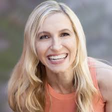 Elizabeth Conte Author