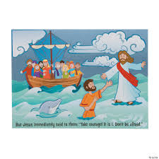 Jesus approaches the boat walking on water. Lnzfbcghcpehim