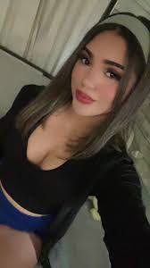 Kayla Lopes's Instagram, Twitter & Facebook