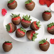 Milk Chocolate Covered Strawberries Dozen Fraises Enrobees De Chocolat Enrobage Chocolat Fraise Au Chocolat