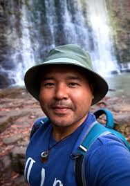 in the creek at Vicco, Kentucky, the way it's supposed to be done