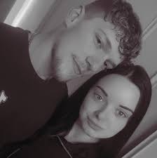 hey all, can anyone recommend any driving instructors that don't cost my  arm and leg please 🙂