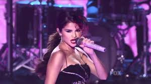 Selena Gomez The Scene Love You Like A Love Song Pin By Aditi On My Favorite Music Station Selena Gomez New Song Selena Gomez Body Selena Gomez Concert