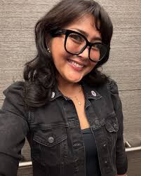 If you remember those paper doll books you're probably as old as me  😎✨💁🏽‍♀️ #anakekanakelovesyou