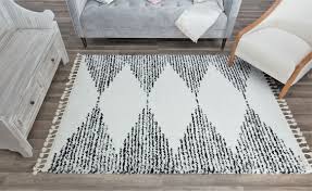 CosmoLiving by Cosmopolitan Mason Shag Tribal Heath White Area Rug &  Reviews