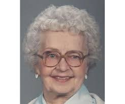 Lynette Watt's Instagram, Twitter & Facebook